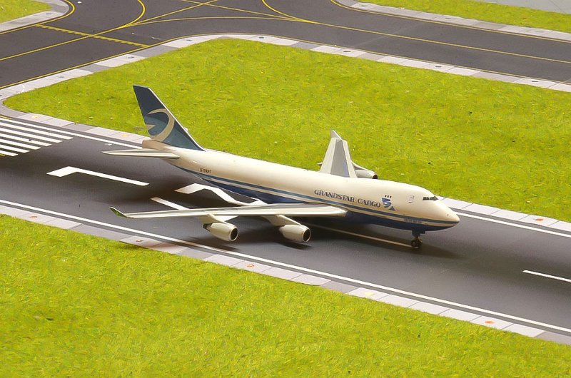 567.JPG - Boeing 747-4B5F/SCD   ( B-2427 )   Pièce collection N° 567