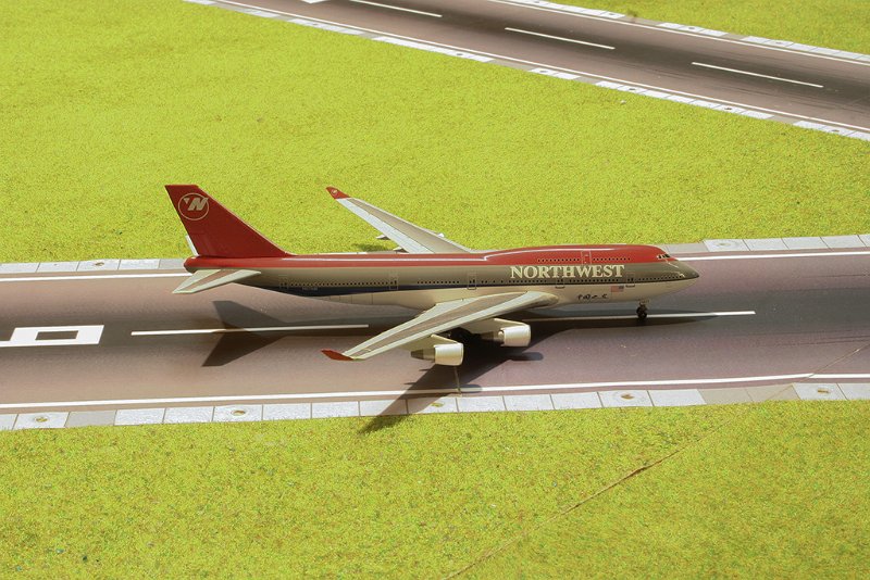 204.JPG - Boeing 747-451 ( N671US ) Pièce collection N° 204