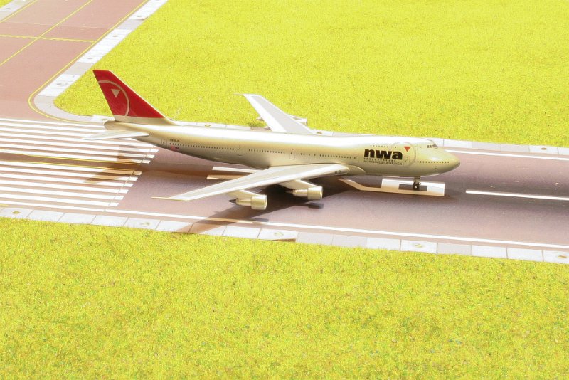 383.JPG - Boeing 747-251B ( N638US ) Pièce collection N° 383